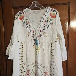 NEW! WITH TAGS SZ MED EMERY ROSE BEACH BOHO COVER UP